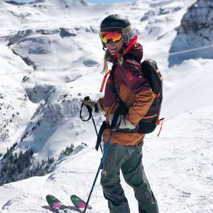 Meet your Posher, Elaina